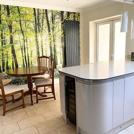 Spacious Five-Bedroom House Close To York Centre - Orchid House المظهر الخارجي الصورة