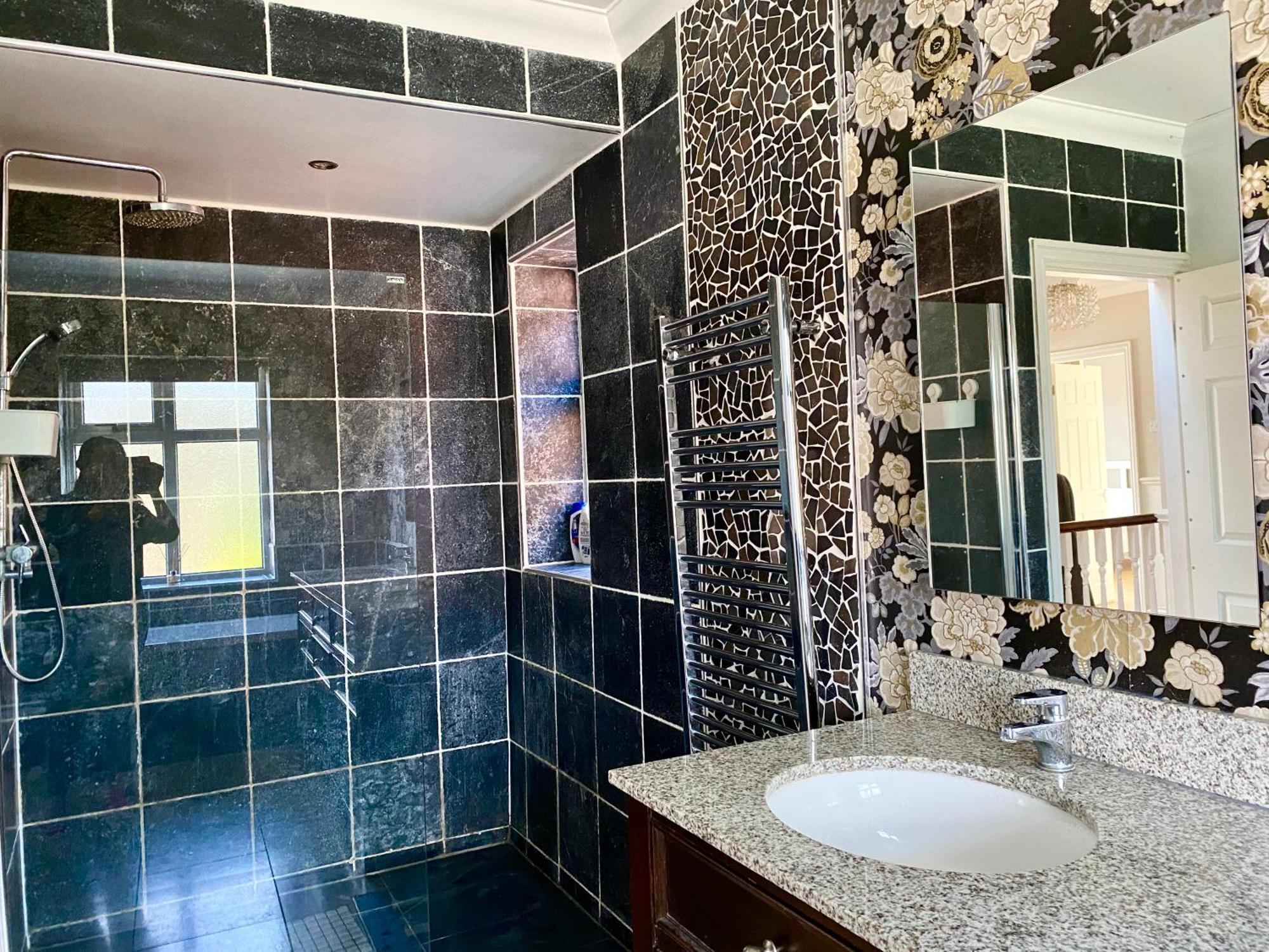 Spacious Five-Bedroom House Close To York Centre - Orchid House المظهر الخارجي الصورة
